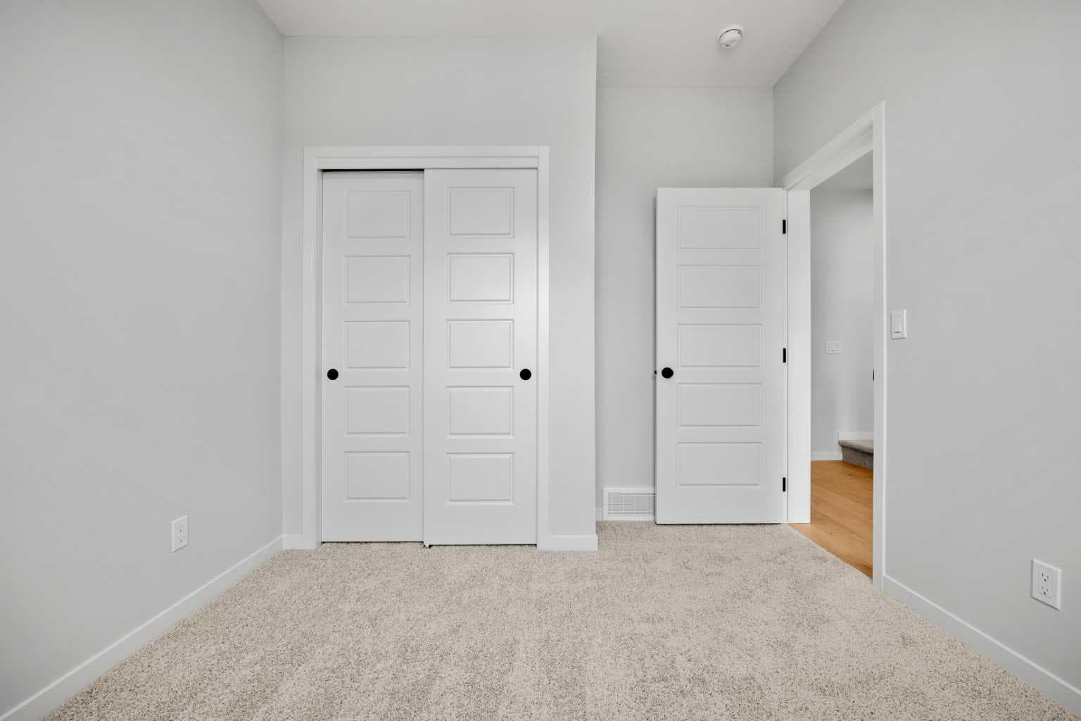 109 Creekview Manor SW