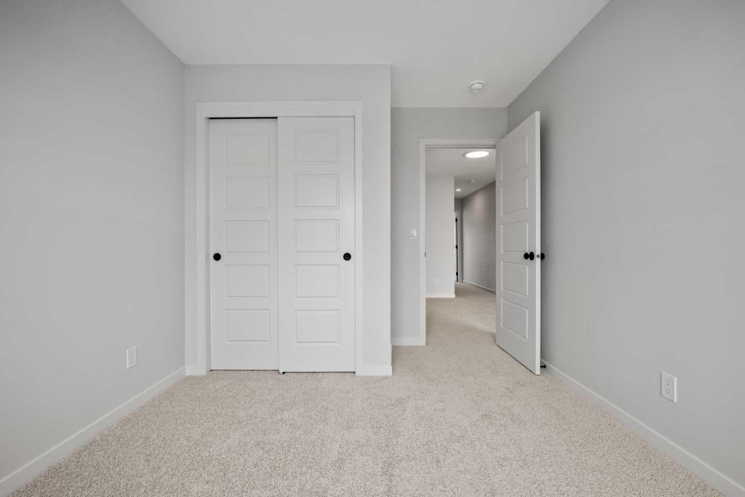 109 Creekview Manor SW