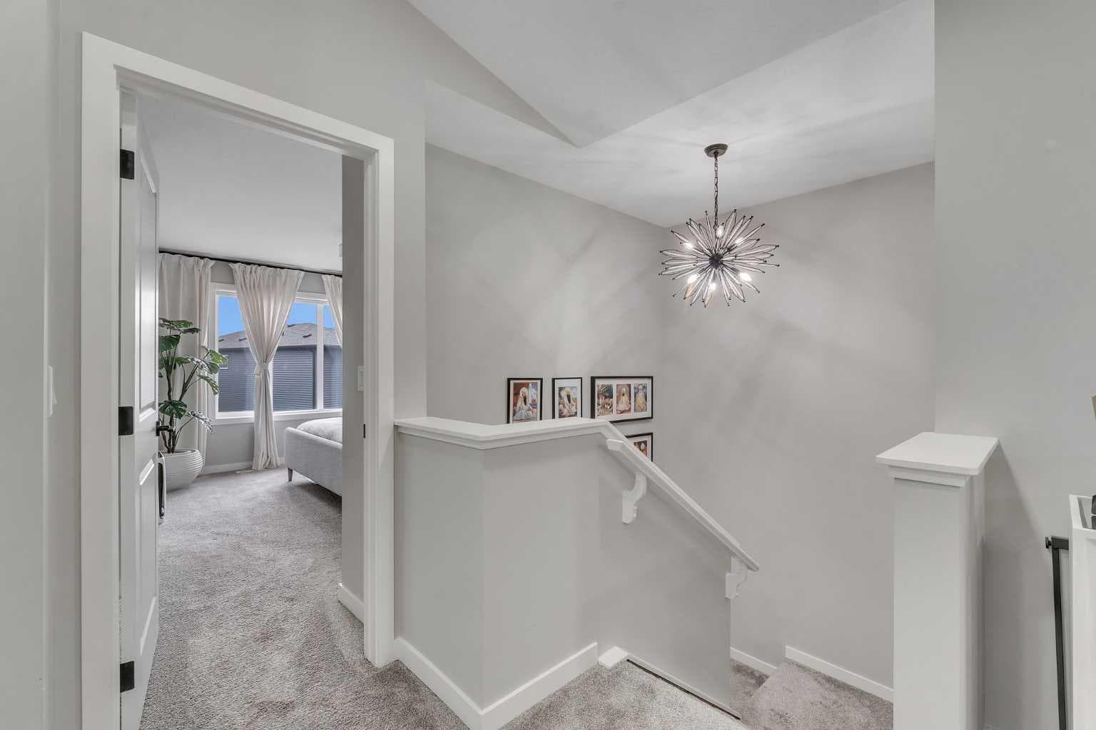 341 Walcrest View SE