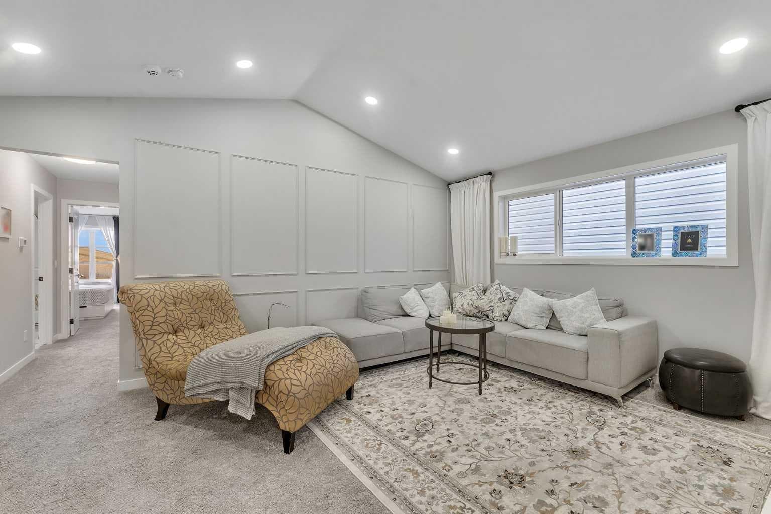 341 Walcrest View SE