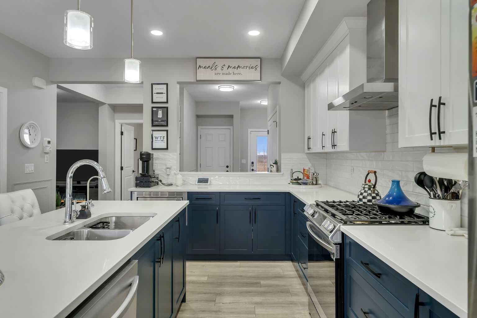 341 Walcrest View SE