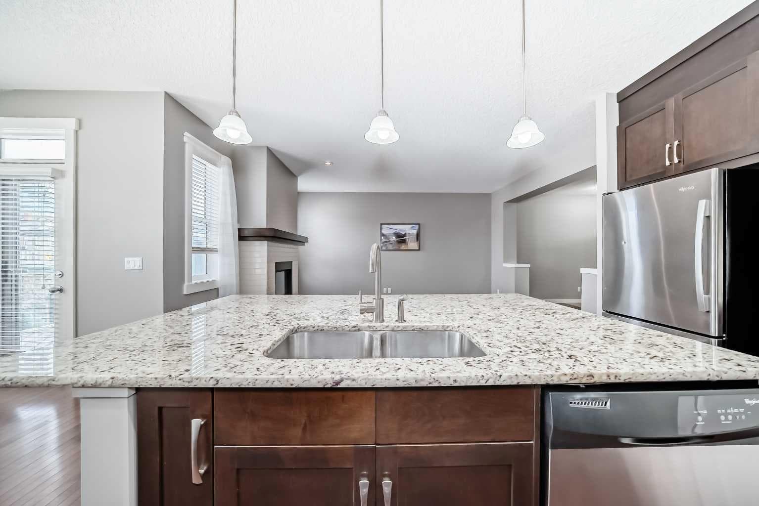 112 Chaparral Valley View SE
