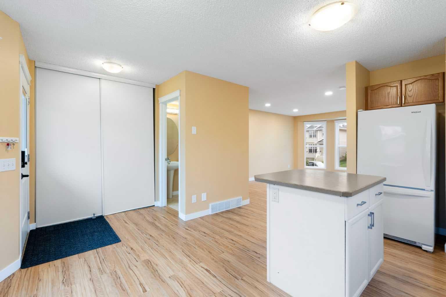 254 Tuscany Drive NW