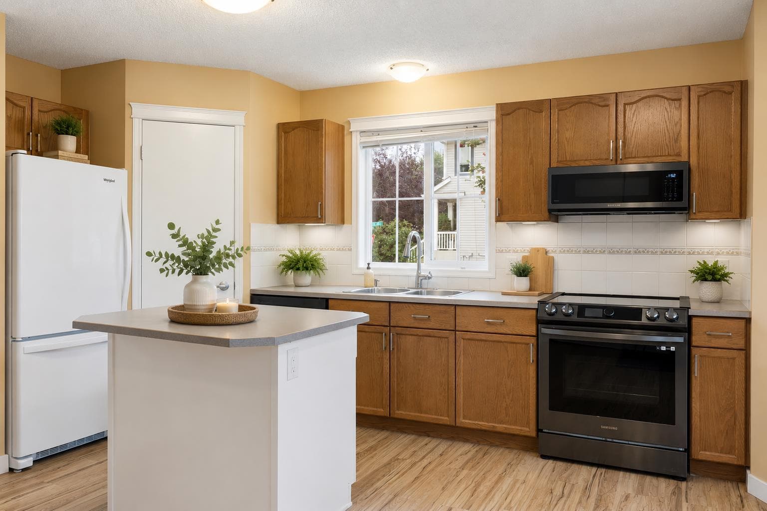 254 Tuscany Drive NW