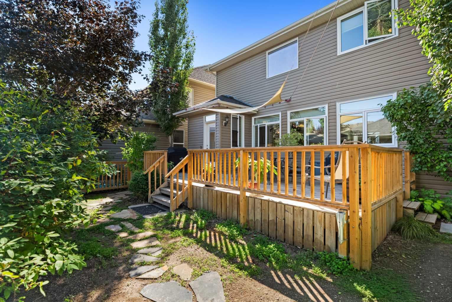 123 Prestwick Manor SE