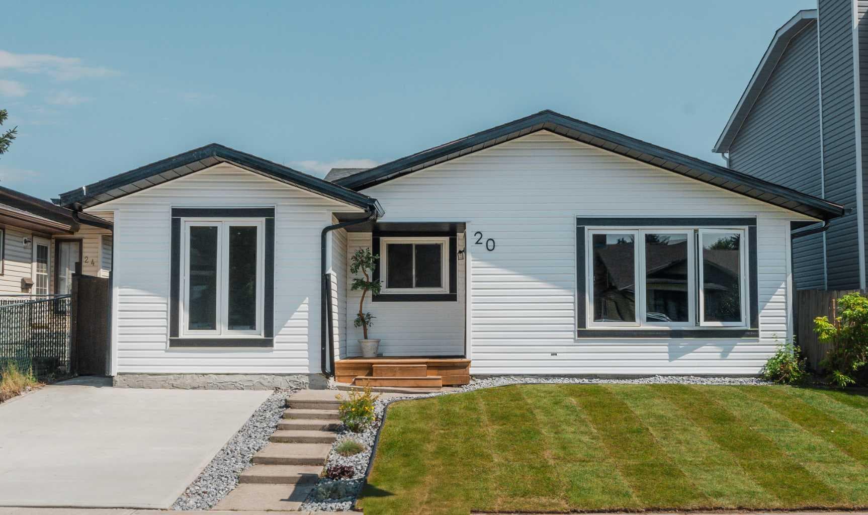 20 Castlegrove Way NE