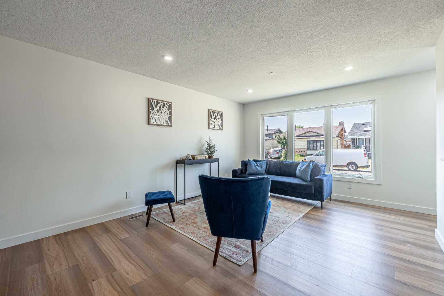 20 Castlegrove Way NE