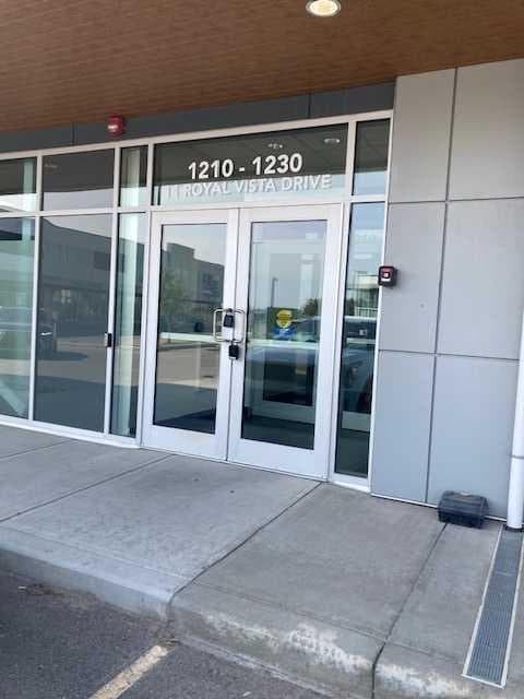 1210, 11 Royal Vista Drive NW