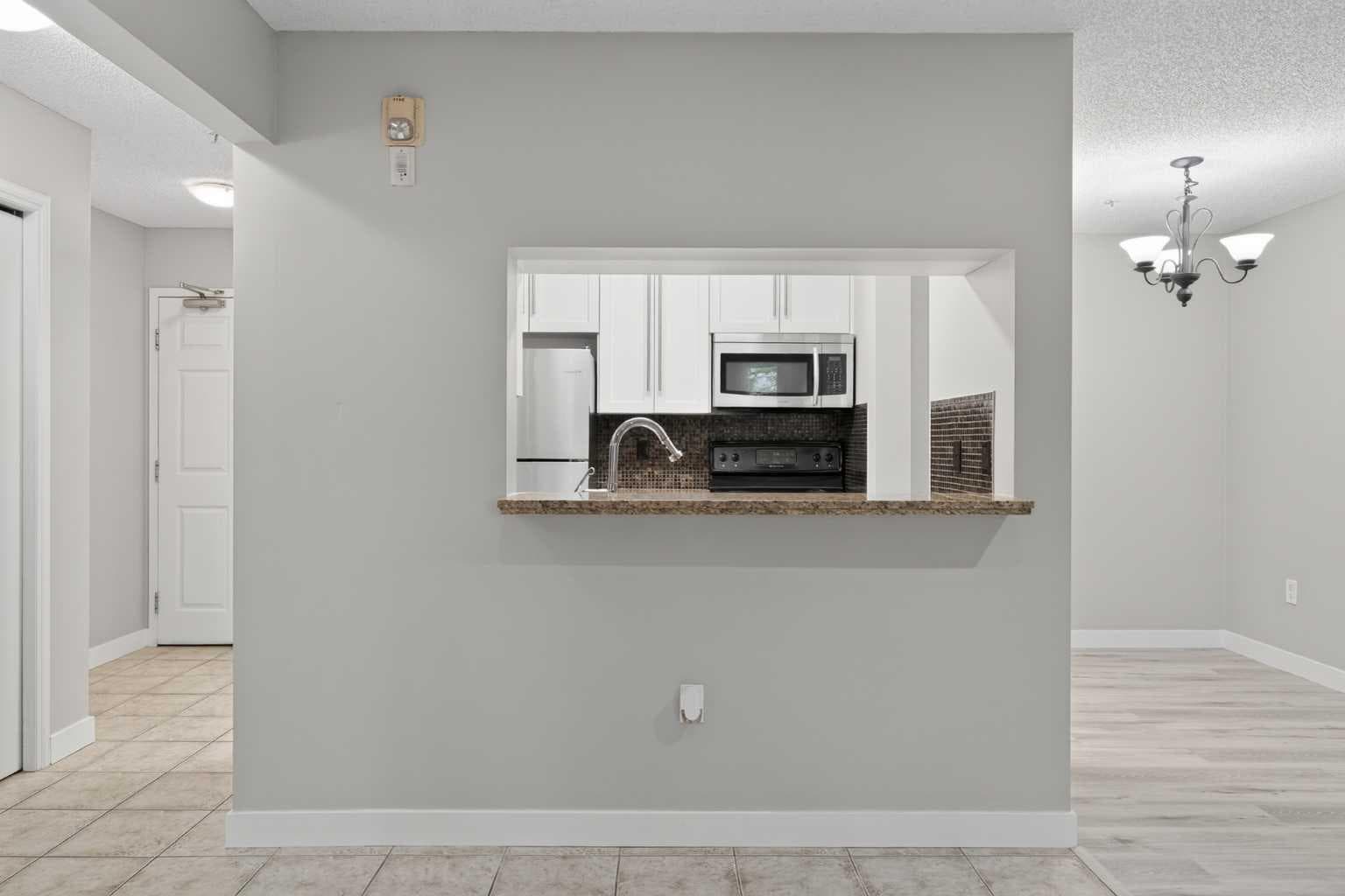 116, 790 Kingsmere Crescent SW