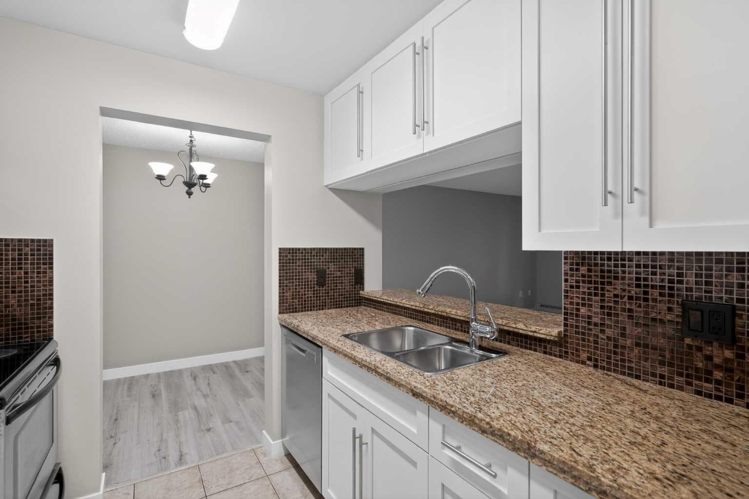116, 790 Kingsmere Crescent SW