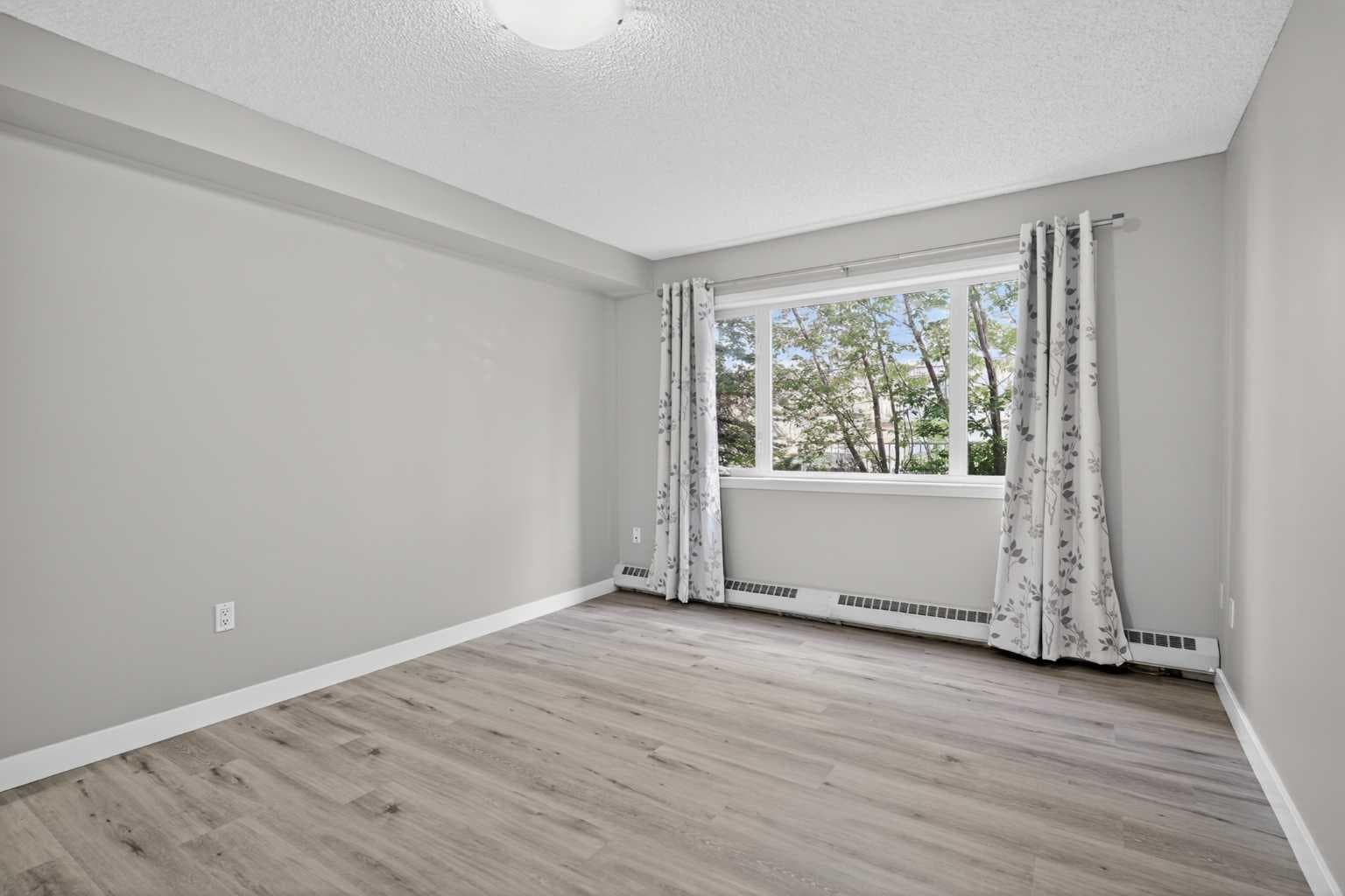 116, 790 Kingsmere Crescent SW