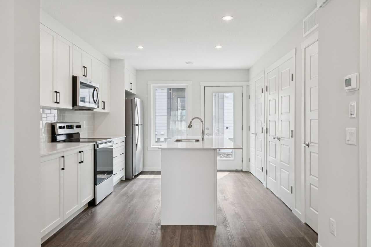 203, 40 Livingston Parade NE
