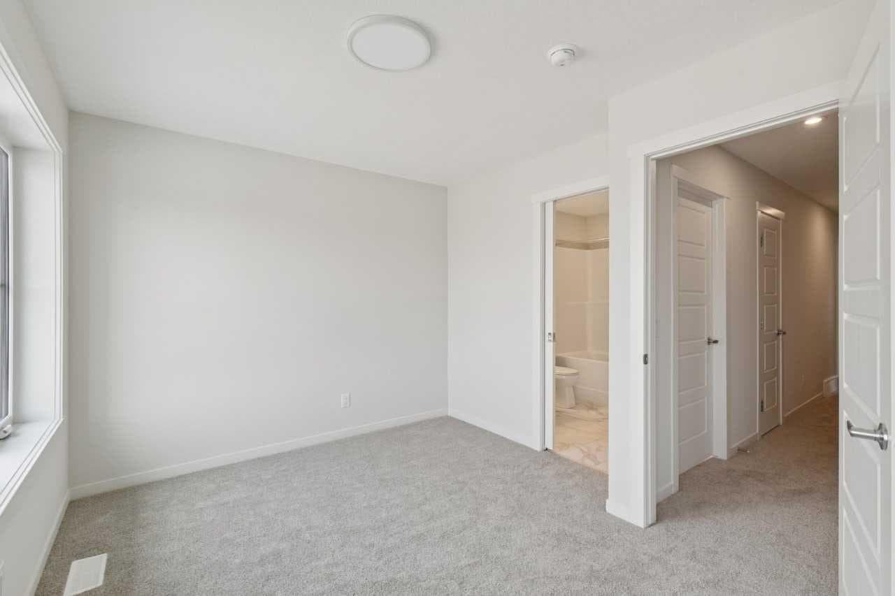 203, 40 Livingston Parade NE