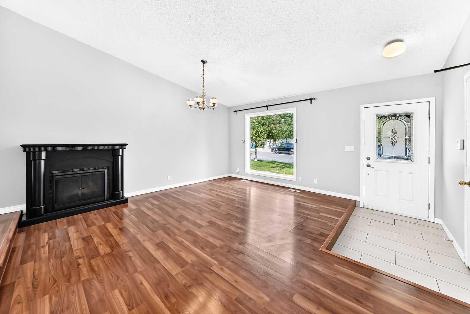 8 Hawkfield Crescent NW