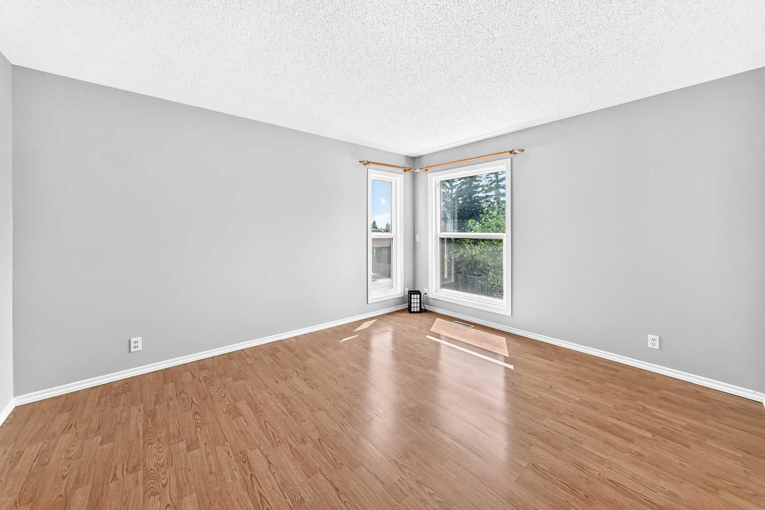 8 Hawkfield Crescent NW