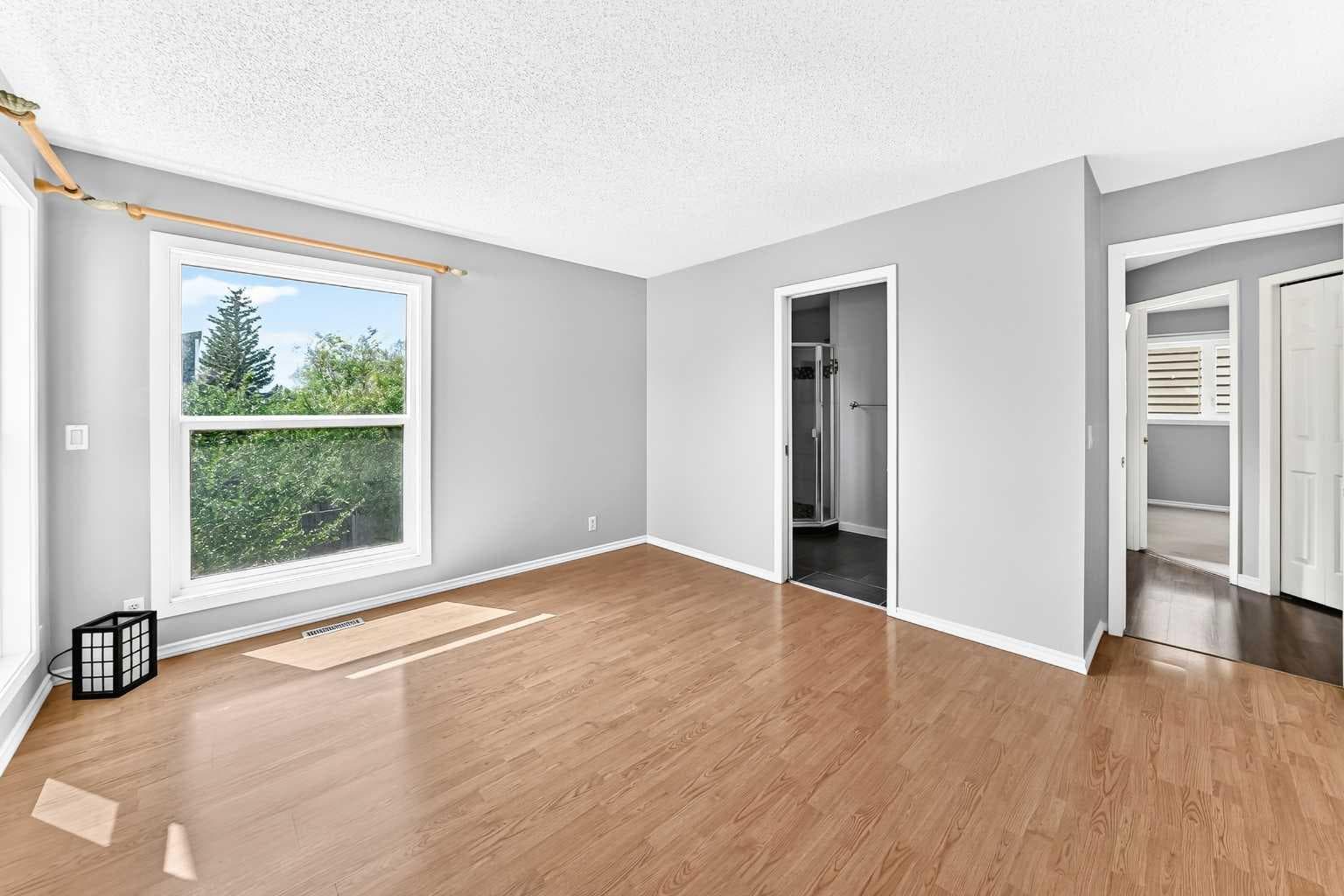 8 Hawkfield Crescent NW