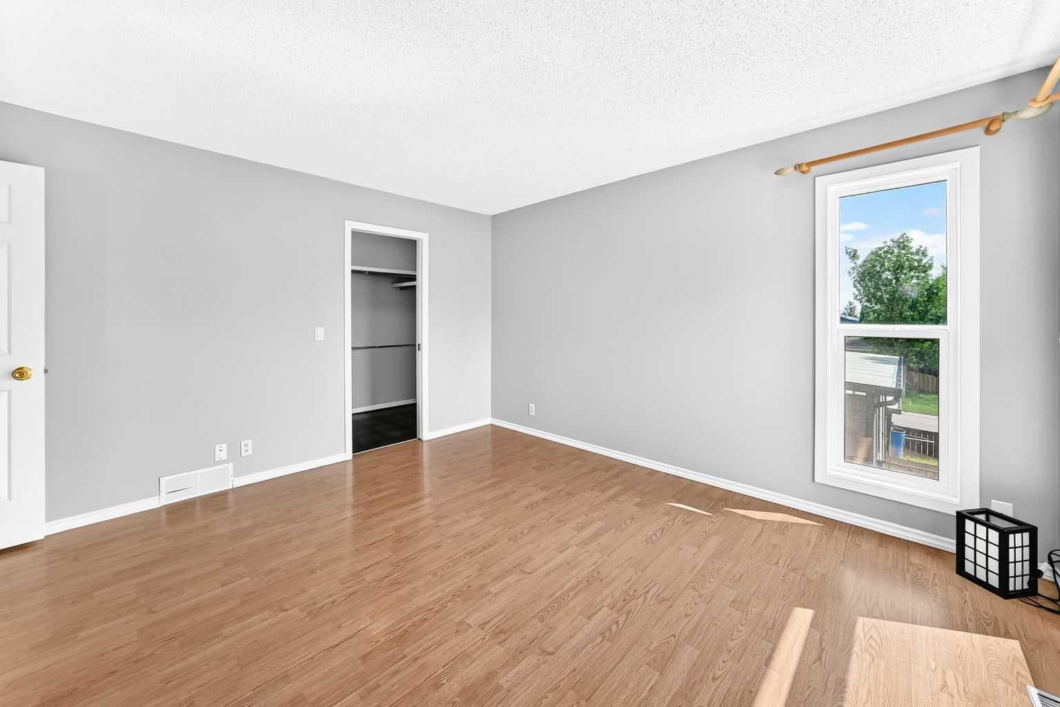 8 Hawkfield Crescent NW