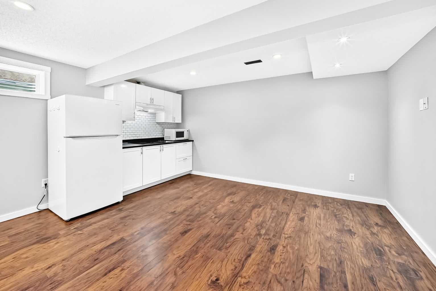 8 Hawkfield Crescent NW