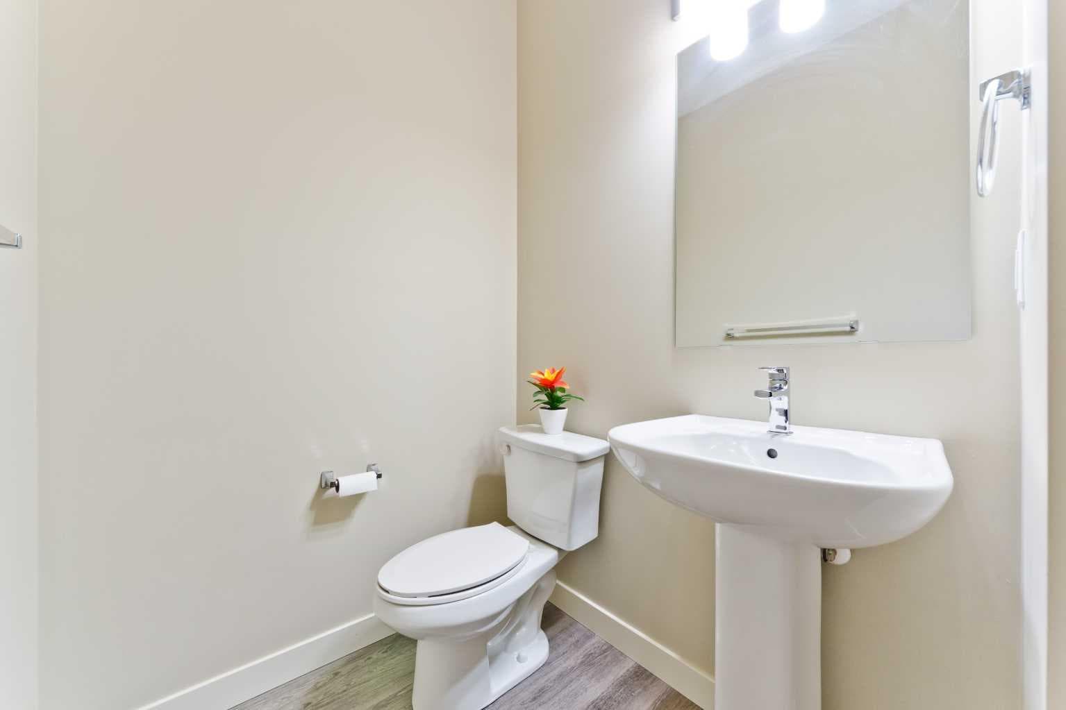 373 Nolancrest Heights NW