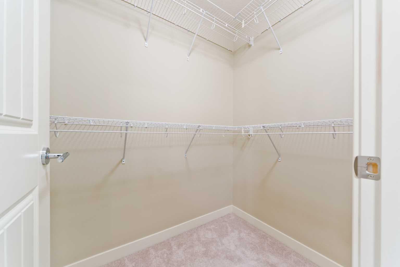 373 Nolancrest Heights NW