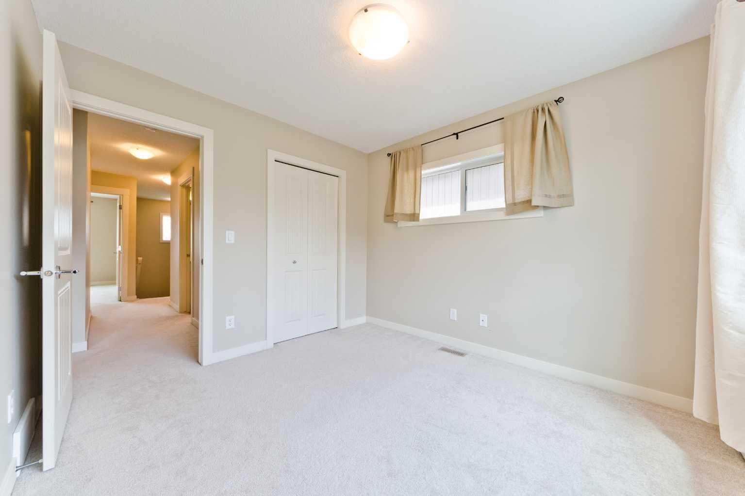 373 Nolancrest Heights NW