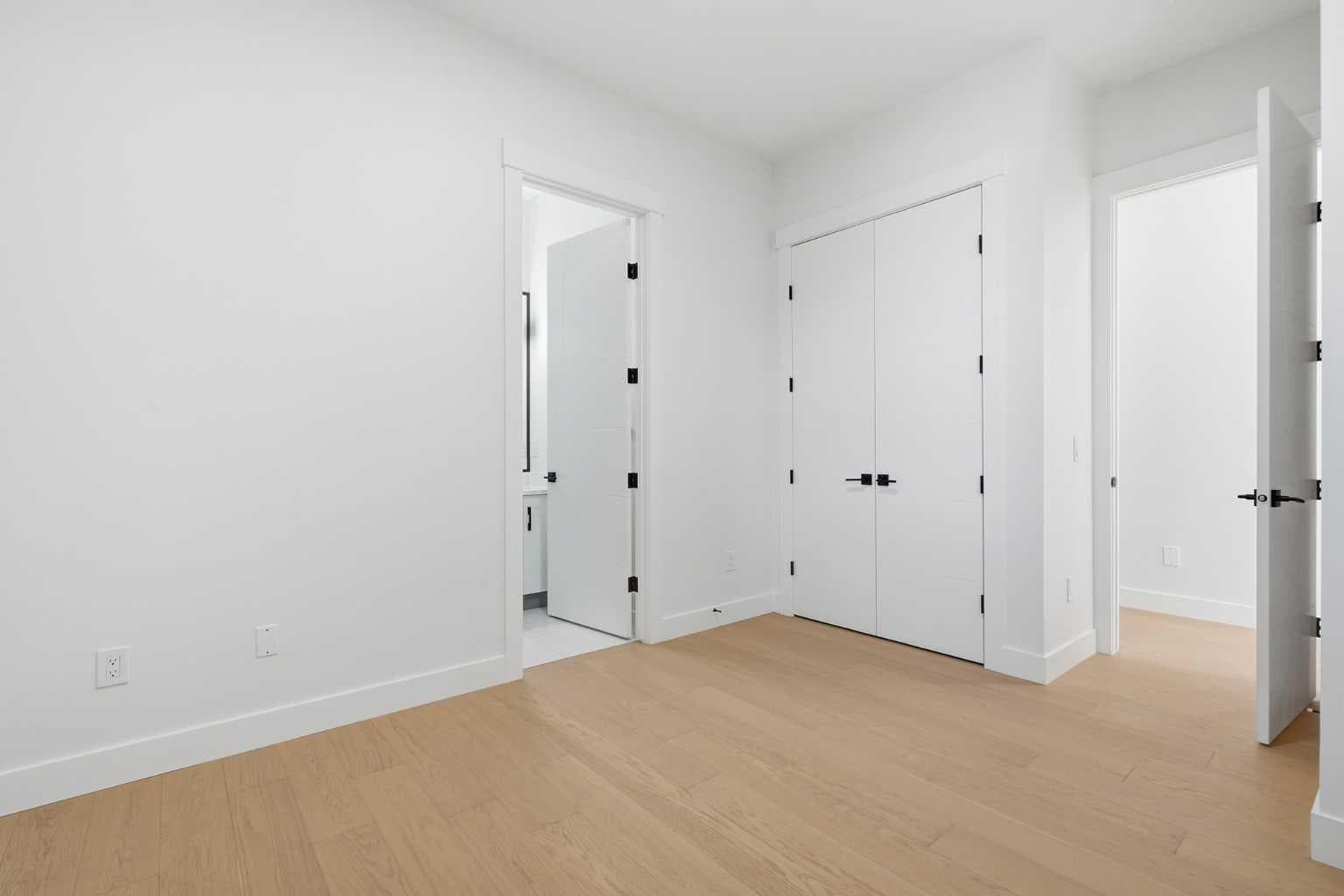 15 WATERCREST Gate 