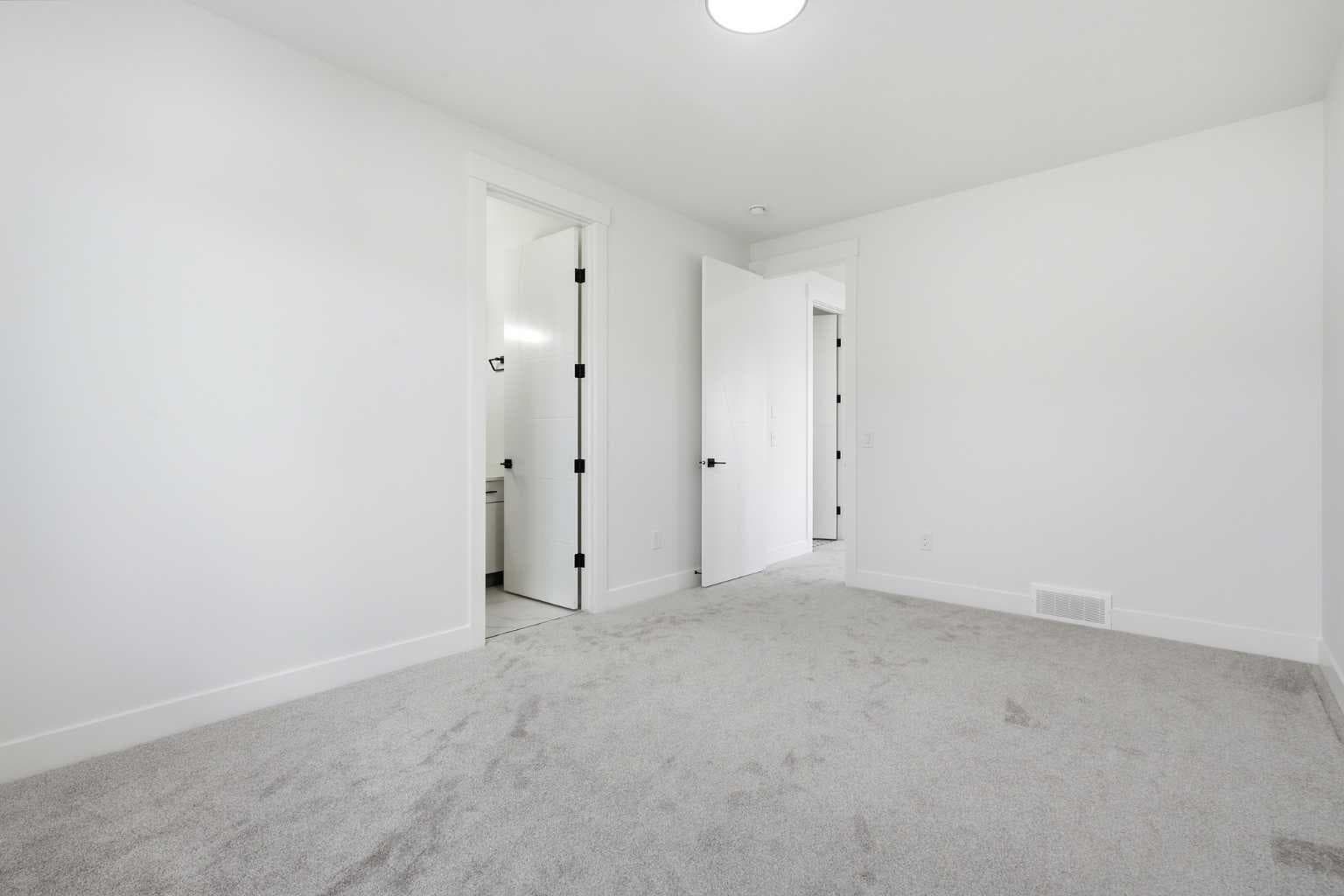 15 WATERCREST Gate 