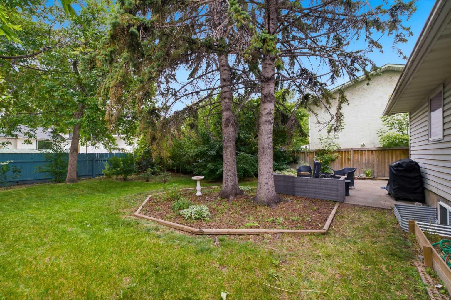 327 Lynnview Way SE