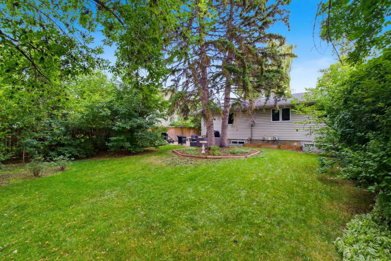 327 Lynnview Way SE