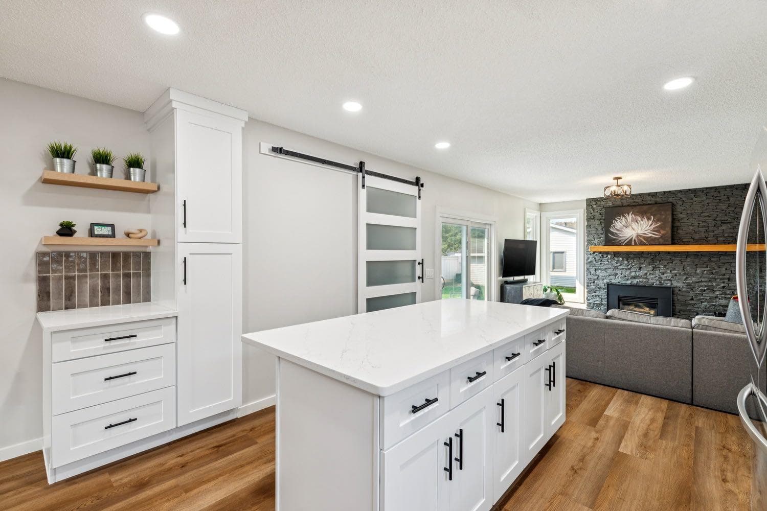 92 Woodford Drive SW