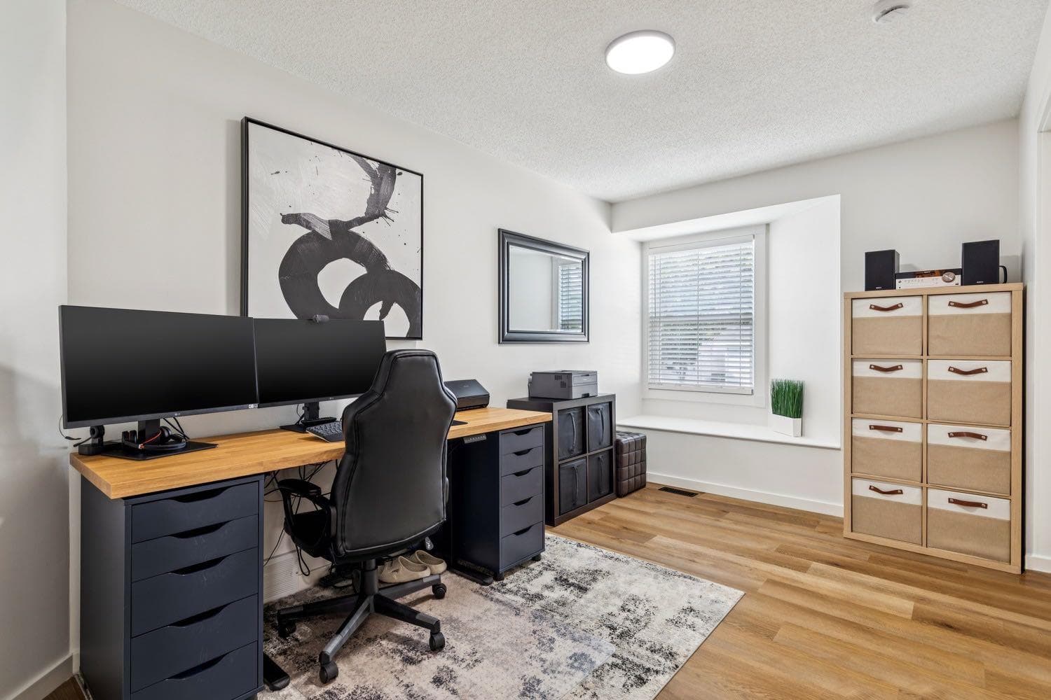 92 Woodford Drive SW
