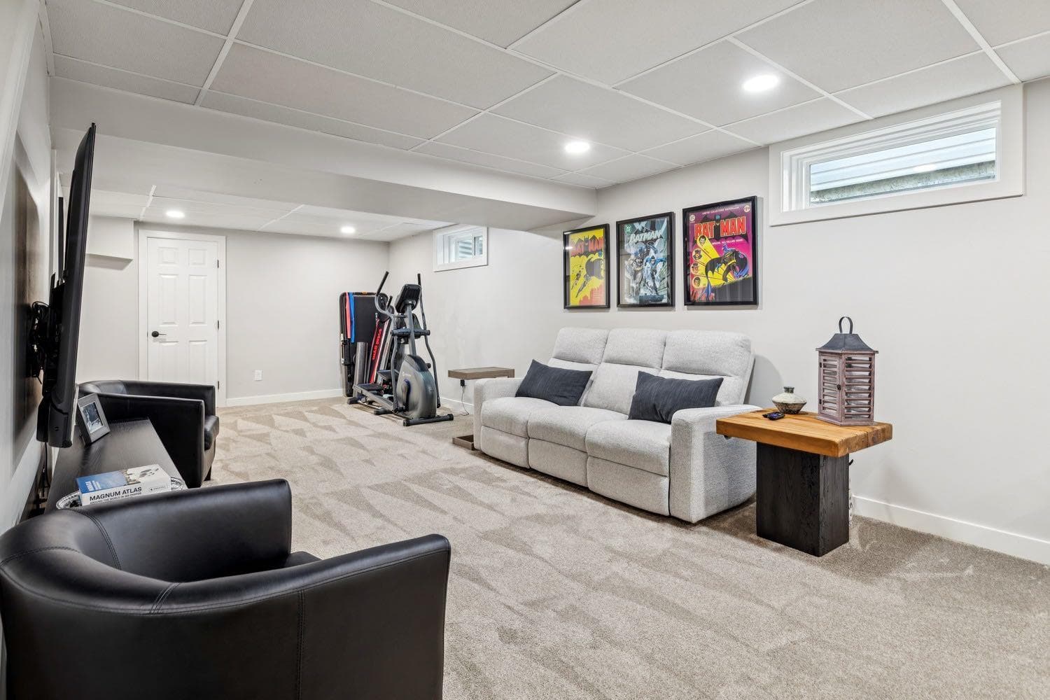 92 Woodford Drive SW