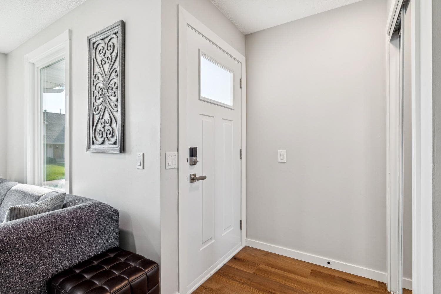 92 Woodford Drive SW