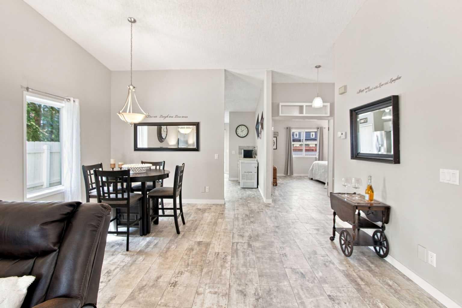 75 Lincoln Manor SW