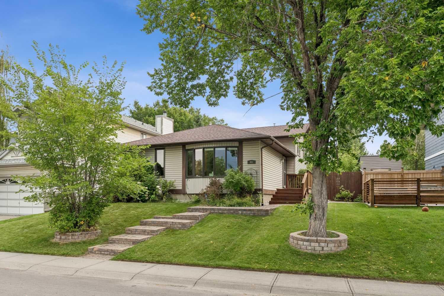 44 Mckinley Rise SE