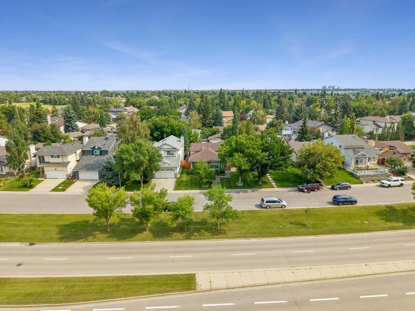 44 Mckinley Rise SE