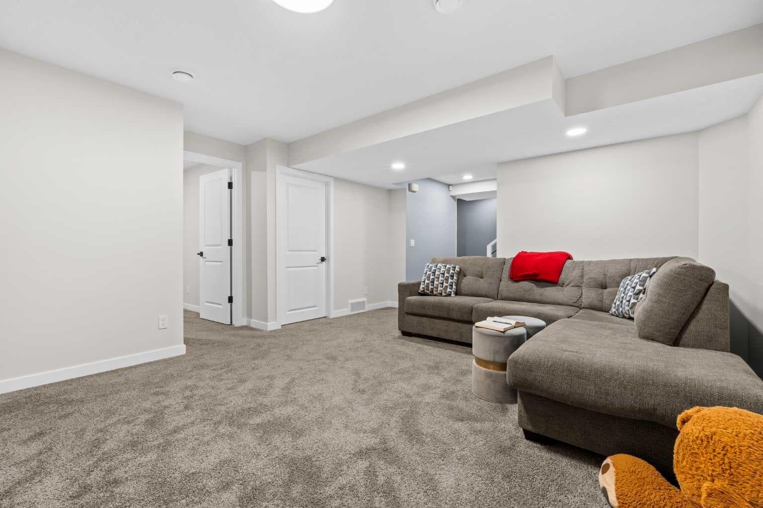 308 Coopersfield Rise SW