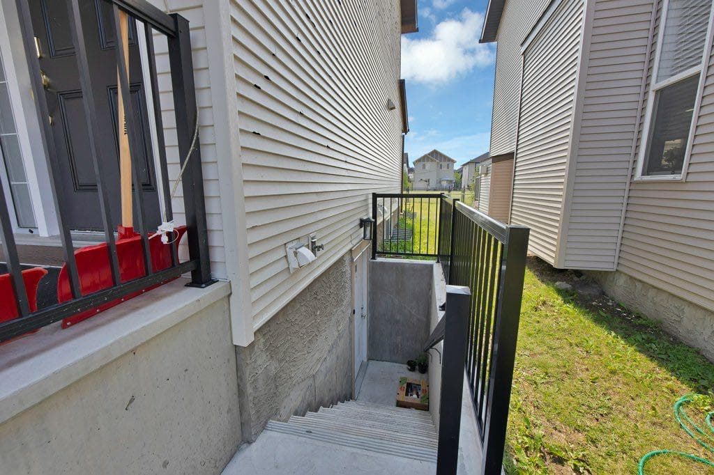 33 Skyview Springs Road 