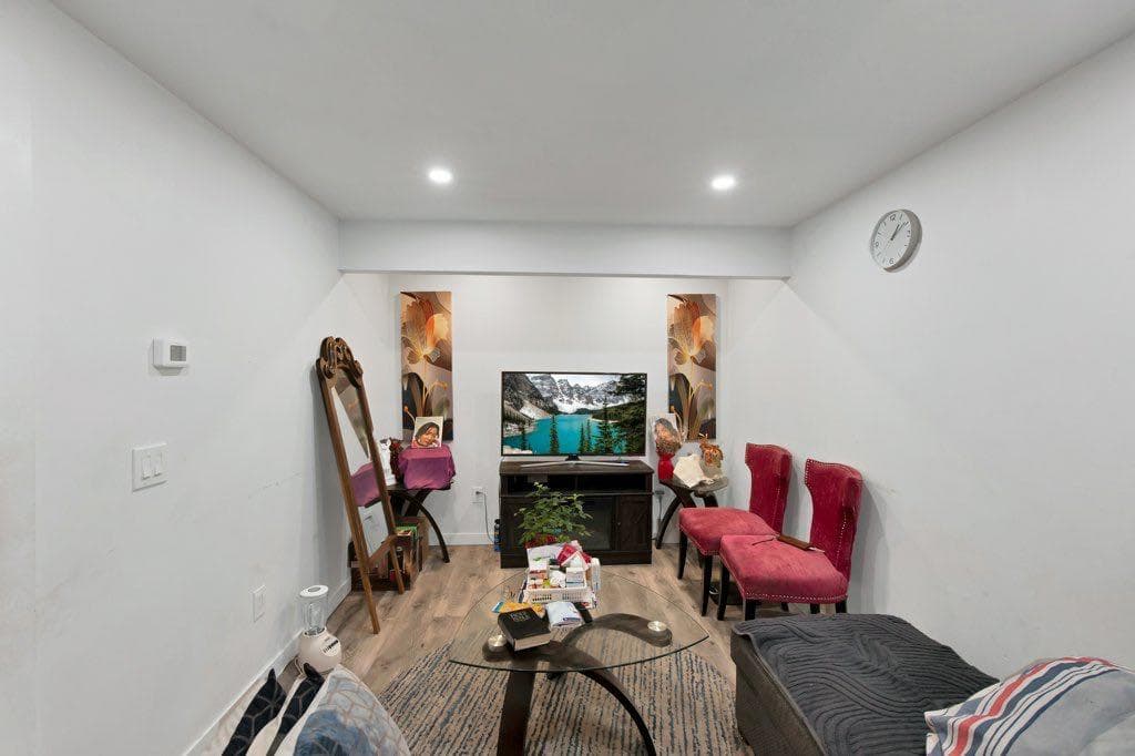 33 Skyview Springs Road 