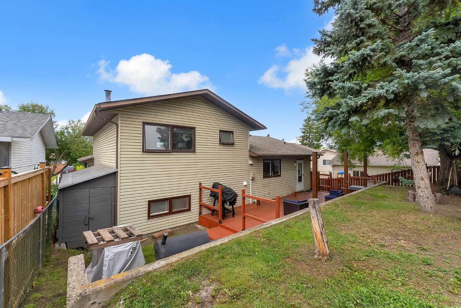139 WHITLOCK Close NE