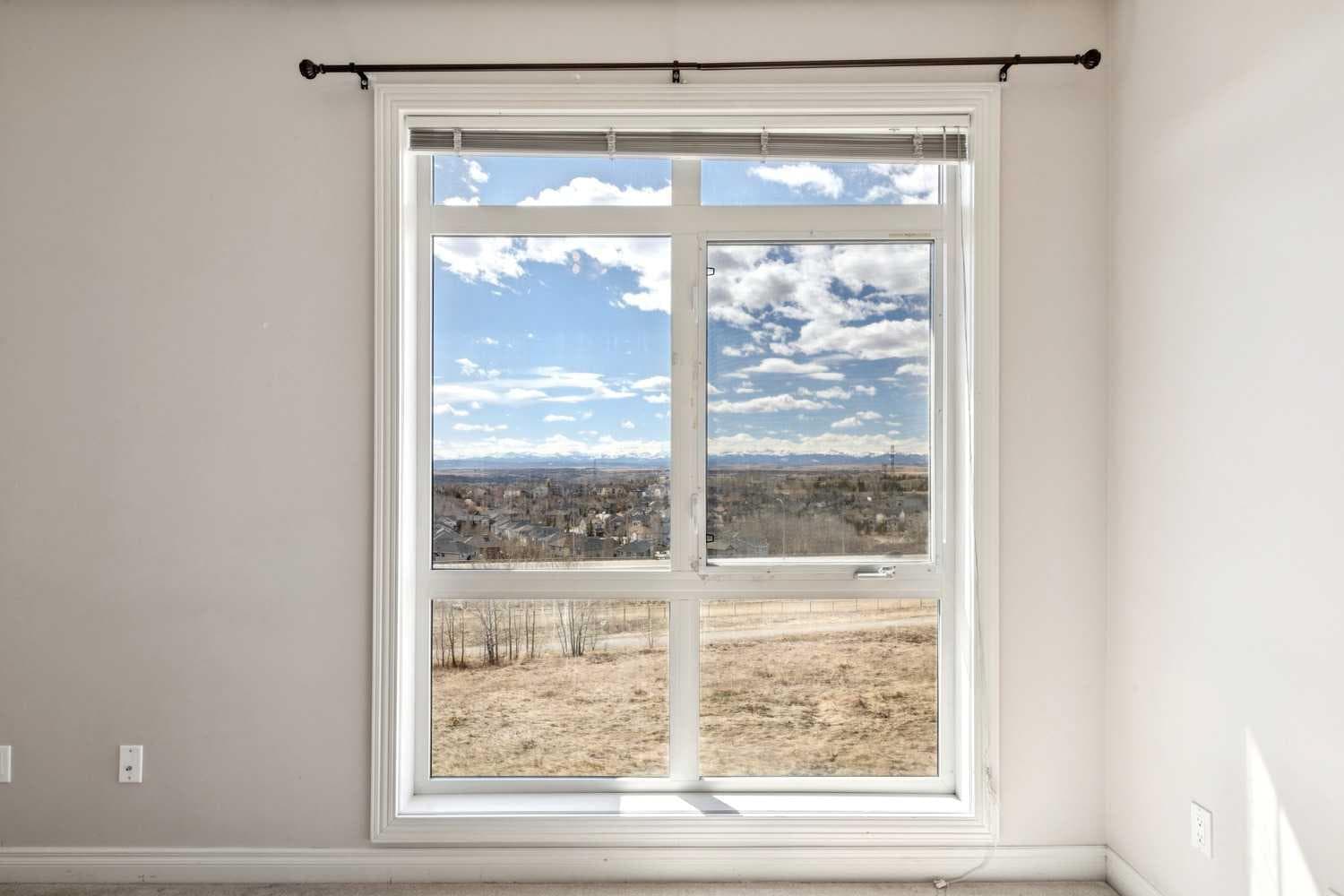14, 169 Rockyledge View NW