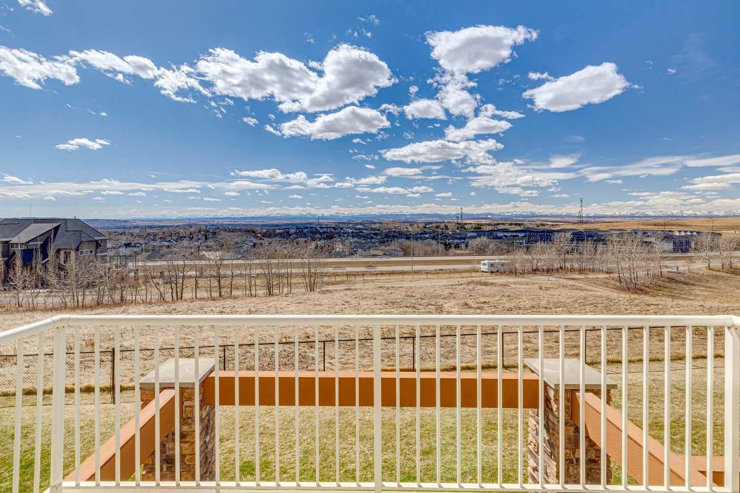 14, 169 Rockyledge View NW