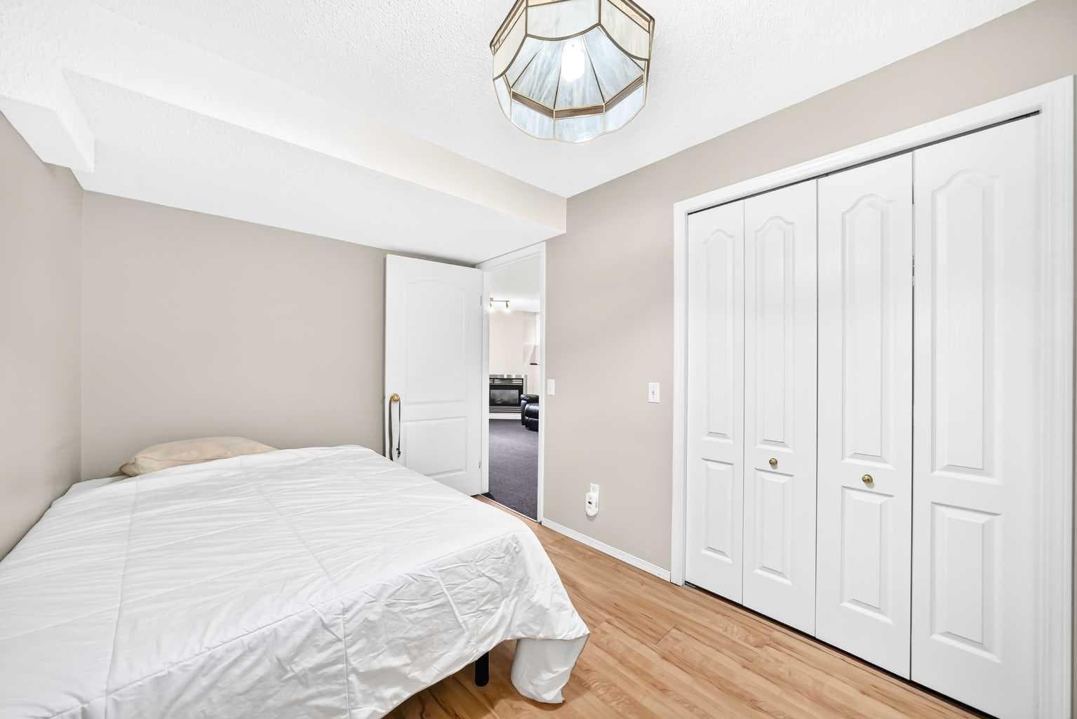 50 Somerside Manor SW