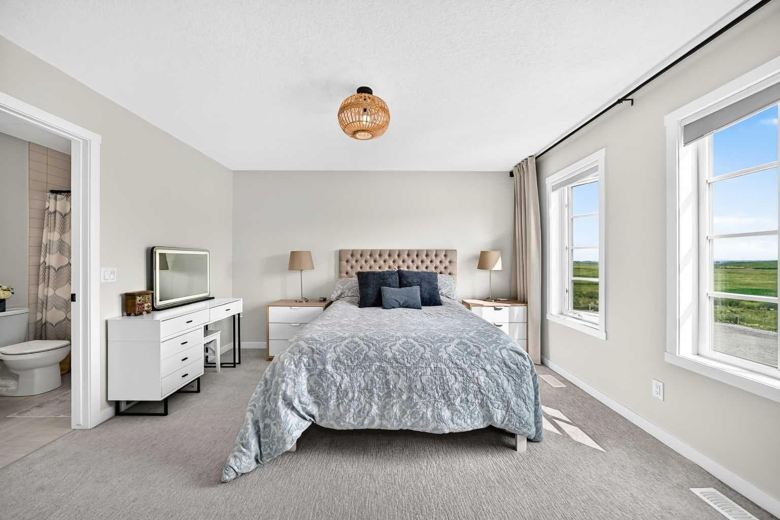1968 Rangeview Drive SE