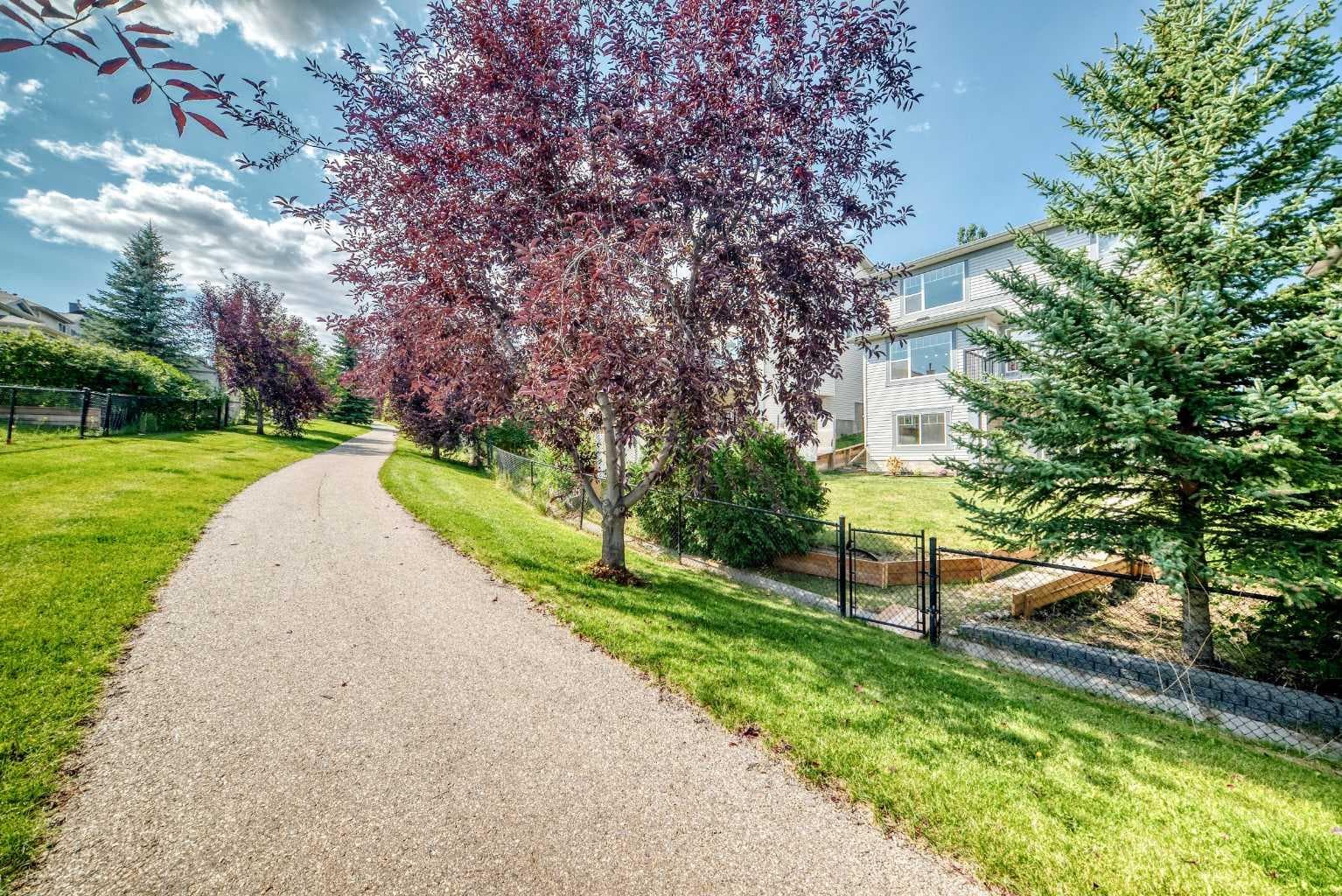 94 Panamount Rise NW