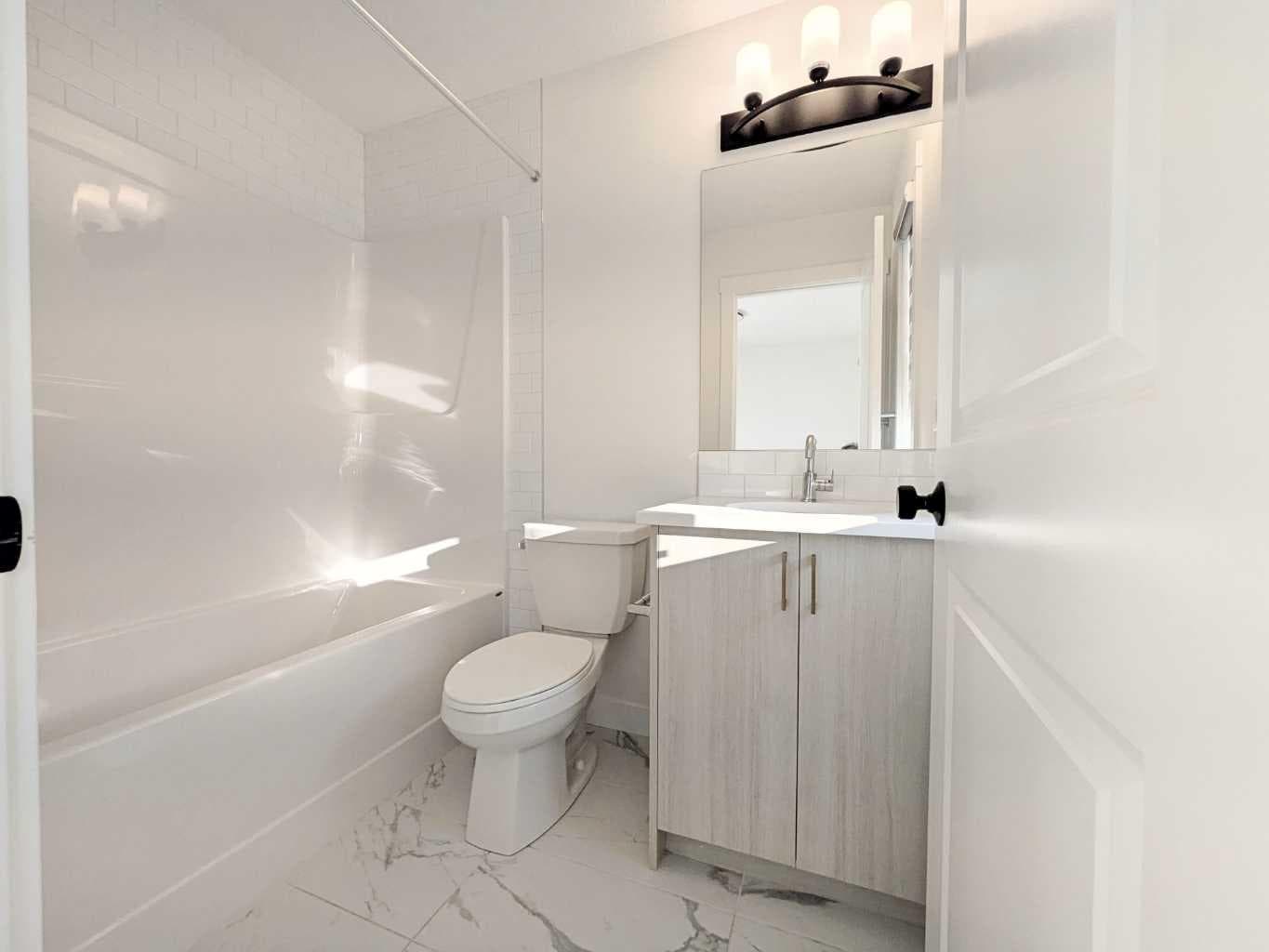 152, 380 Seton Villas SE