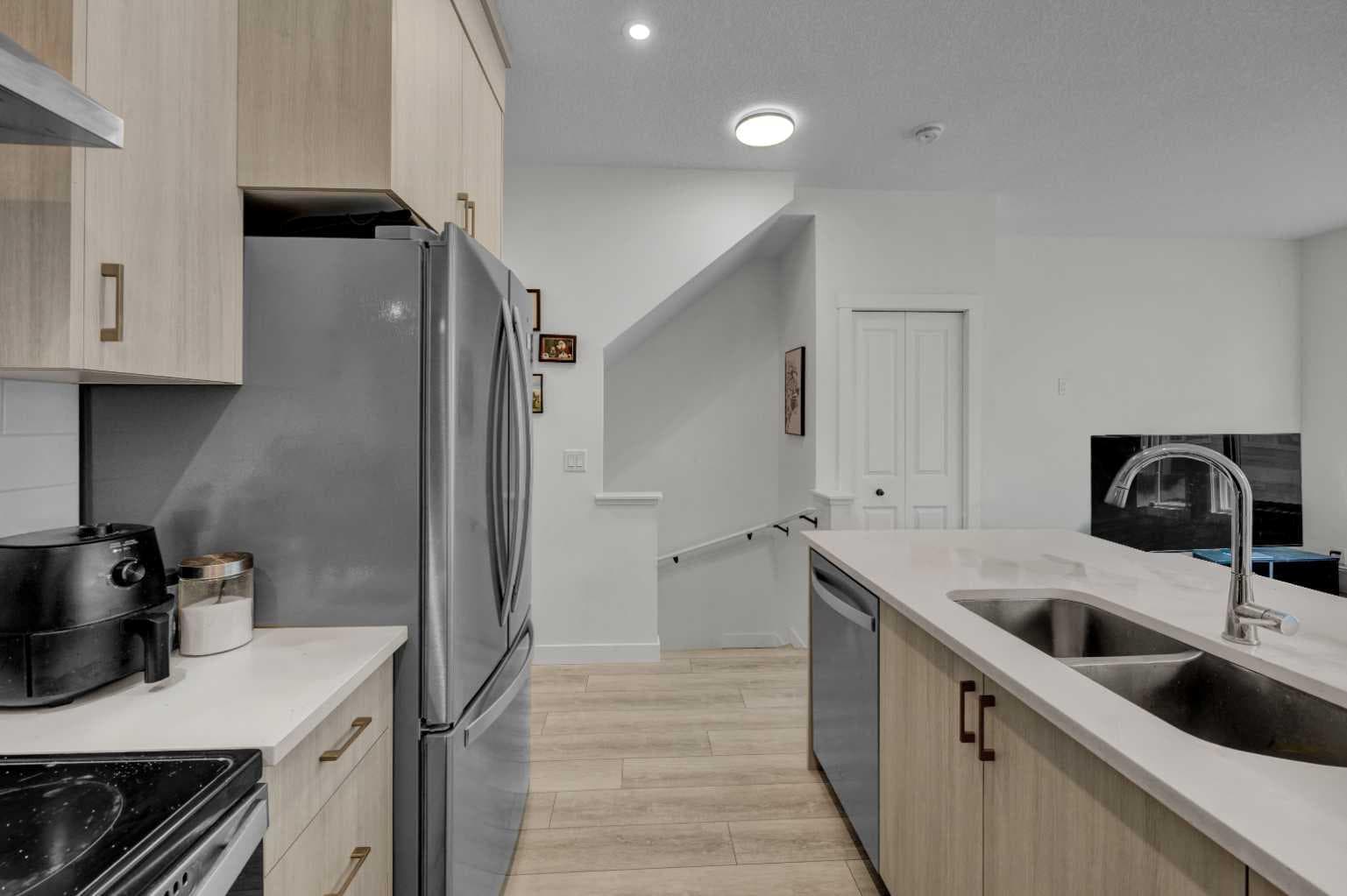 152, 380 Seton Villas SE