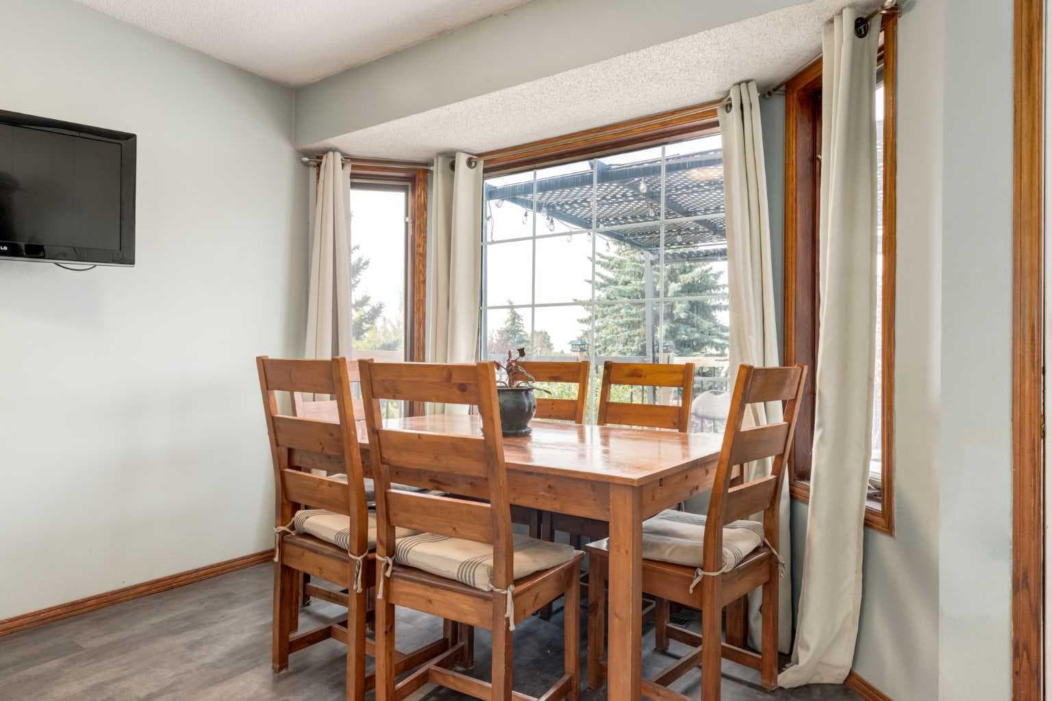 75 Sandstone Crescent SE