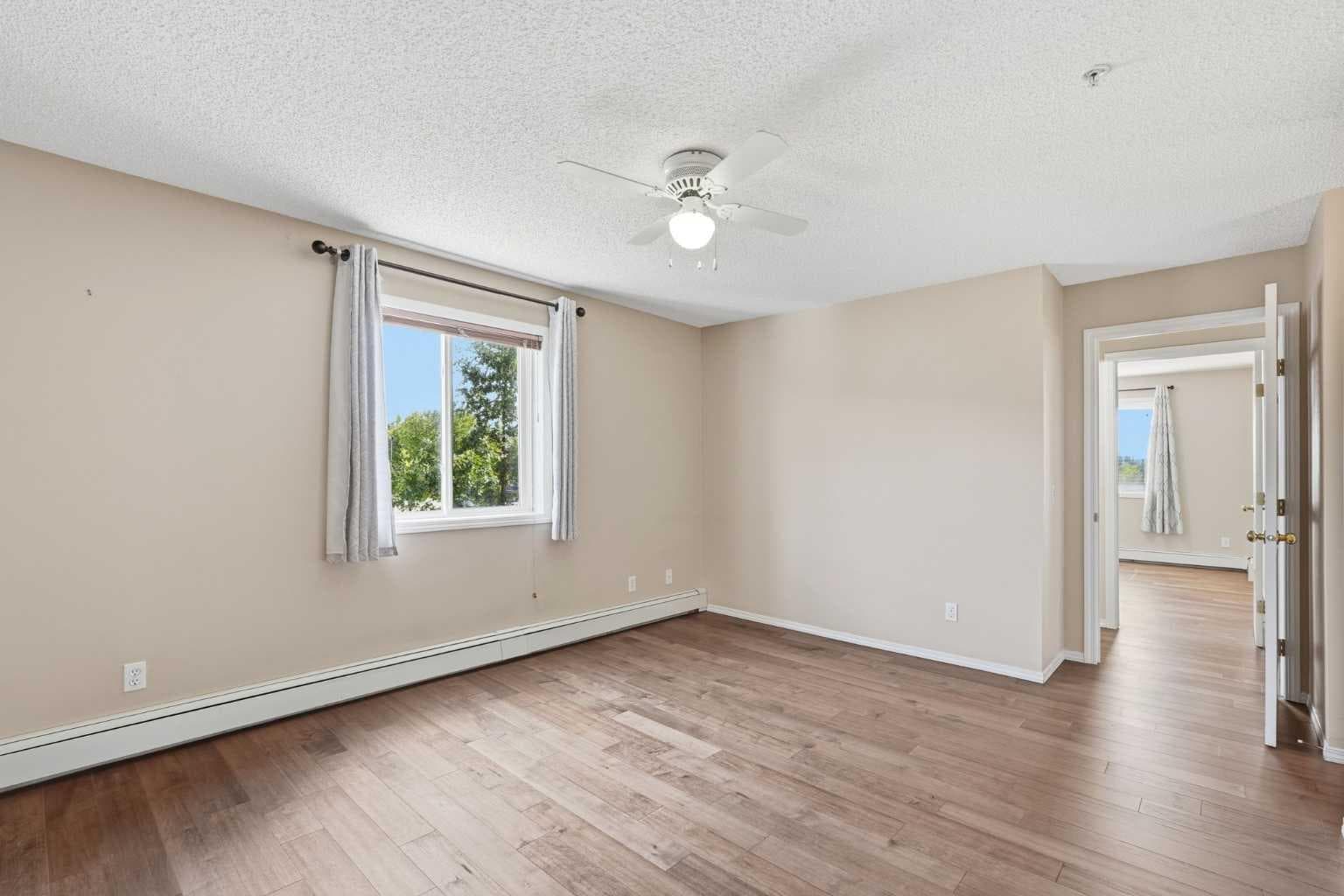 221, 290 Shawville Way SE