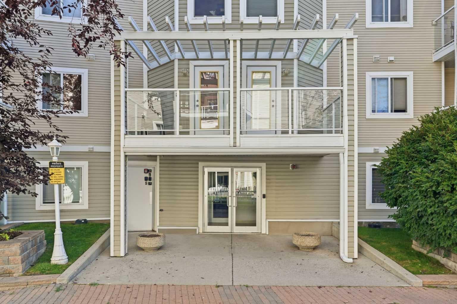 221, 290 Shawville Way SE